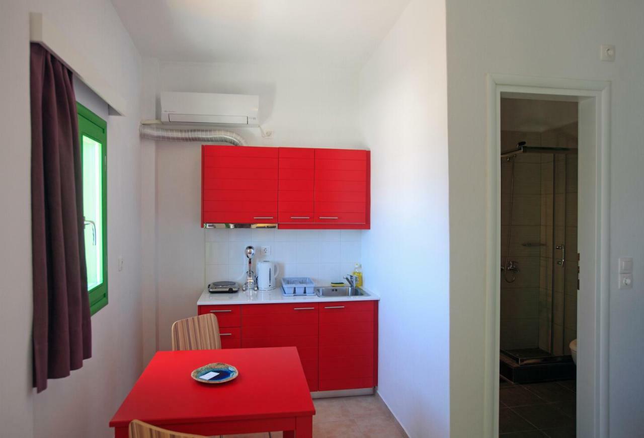 Kastellos Apartments Sikinos Alopronia Extérieur photo